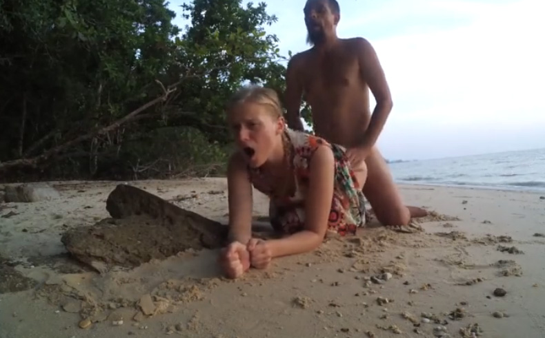 Amatőr szex a tengerparton